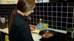 «Вкусный выходной»: Готовим лапшу по-китайски
