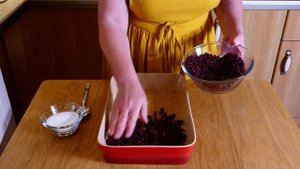 Пирог с БРУСНИКОЙ | Готовится быстро и так же быстро съедается | Простой рецепт