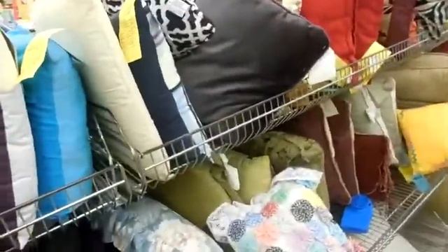 Trip to the Thrift #53 Adidas, Fubu, and Gucci!! смотреть онлайн