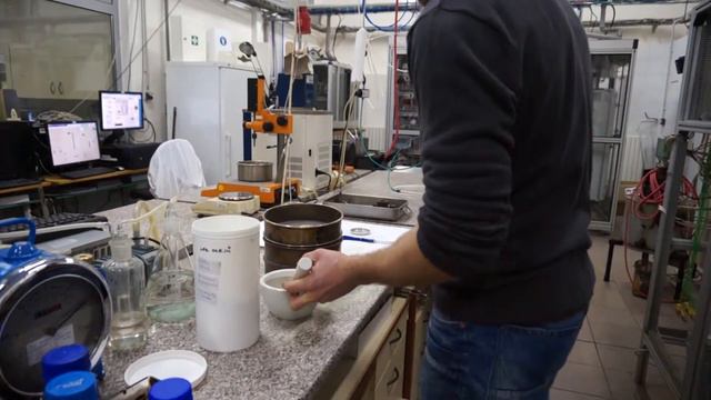 Как поступить в ВШХТ в Праге (VSCHT)? смотреть онлайн