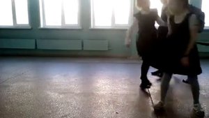дружеский танец