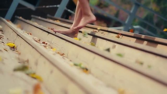 Я так долго искала тебя средь толпы... (1) смотреть онлайн