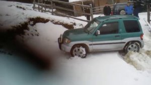 Mitsubishi Pajero Pinin off road