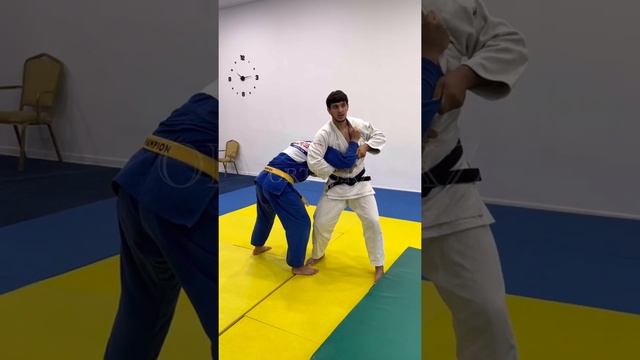 Мастер класс по дзюдо от Хакимова Короматуллы. Soto-Makikomi - Osoto Gari, ORTUS.KZ смотреть онлайн