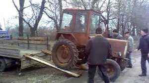 Как мы грузили Трактор Т-25 на Газель.