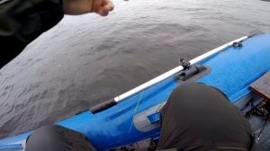 Окунь с лодки в отвес на балансир ,блесну и живца !!!