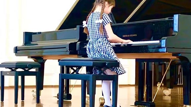 М.Клементи «Сонатина до мажор» Васильева Арина смотреть онлайн