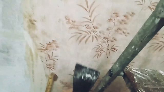 Как быстро очистить стены от обоев/Начинаем ремонт квартиры/ смотреть онлайн