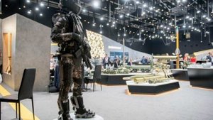 Миниатюрные беспилотники в экипировку бойцов. Подпишись на наш канал #новости #спецоперация