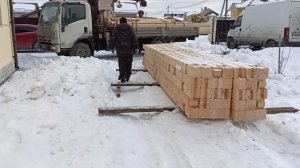 Баня 6х4 м из профилированного бруса 145х145 мм на винтовых сваях с односкатной крышей.