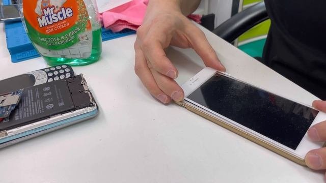 Как убрать царапины на дисплеи . Обязательно посмотрите