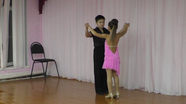 День мам - школа №90 - 4 "в"класс - София и Максим - "Маленькие звёзды" - Златоуст - 21.11.2019 смотреть онлайн