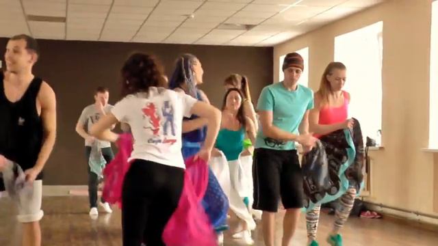 Kateryna Pliushch & Rumberos de Gomel. Rumba en salsa. смотреть онлайн