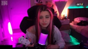 АКУЛИЧ ДР СТРИМ / ПОДАРКИ / АКУЛИЧ ПОЁТ ПОД УКУЛЕЛЕ