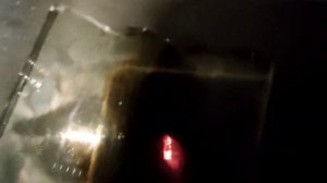шахтный котёл . работа стабилизатора тяги в сильный ветер .