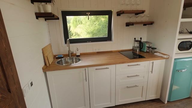 Маленький домик своими руками/РумТур по каркасному мини-дому/Tiny house