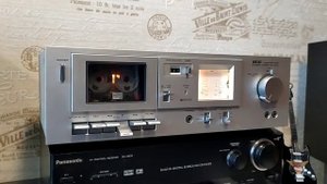 Akai CS-M01 кассетная дека 1980 г.