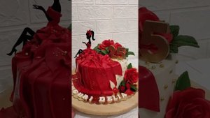 Торт для девушки на 25лет. Торт с топером девушка.