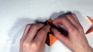 Объемный оригами ромб из бумаги