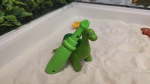 Динозаврия. Мультик про Динозавров. Случай с мячом.1 серия