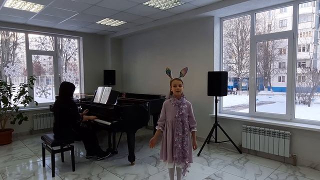 Муз. Г. Гладкова, сл. С. Козлова "Я на солнышке лежу" смотреть онлайн