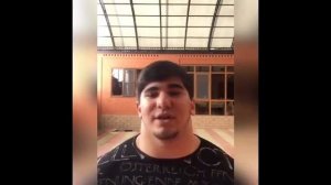 16летний Чеченский Халк!показывает как качать шею