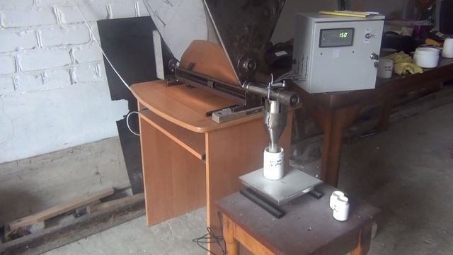 ШНЕКОВЫЙ ДОЗАТОР настольный фиксированной дозы; Shnekovyy Dozator, Screw Dispenser