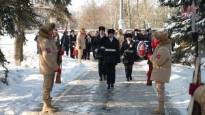 Памятное мероприятие у памятника в 1 микрорайоне, посвященное Дню защитника Отечества