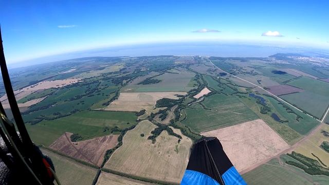Час полёта на Альбатросе смотреть онлайн