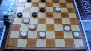 Очень красивые комбинации в шашках! Как провести комбинацию? Анализ вариантов и комбинационных идей