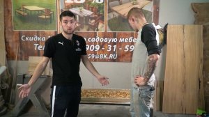 Стол из эпоксидной смолы и винных пробок