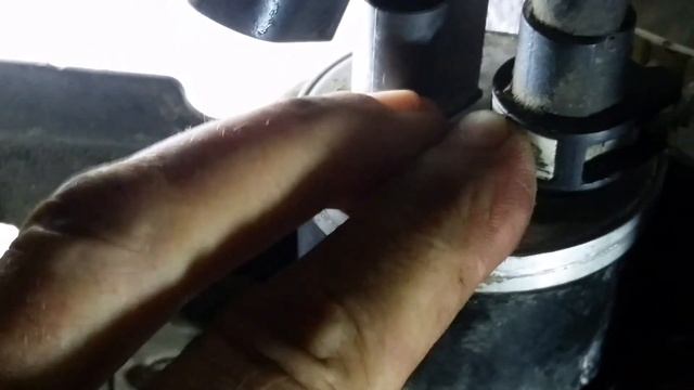 Volvo V40 2016 2.0 D2 Замена масла , замена топливного фильтра , замена фильтра салона . смотреть онлайн