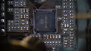 Ремонт Gigabyte B760 Gaming X Горит светодиод CPU LED