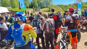 мой самый неудачный прохват//день рождения солнечногорск эндуро//сломал пол мотоцикла