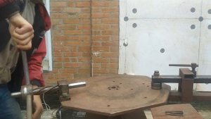 Шишка (корзинка, фонарик) своими руками.  Холодная ковка