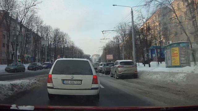 Харьков 04.03.18 АХ4067ЕО два пересечения двойной сплошной и проезд на красный свет смотреть онлайн
