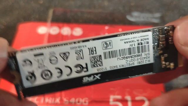 Adata XPG SPECTRIX S40G RGB PCIe Gen3x4 M 2 NVME Drive смотреть онлайн