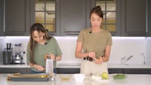 Запеченная груша с сыром Дор Блю