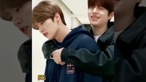 Сынмин спел песню обнимая Ли Мин Хо Stray Kids ♥✨?