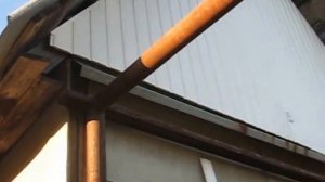 Фронтон из старого пластика.