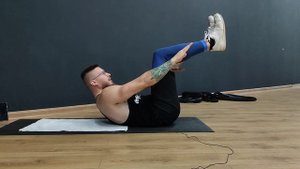 Как накачать пресс? - Скручивания, с поднятыми ногами.