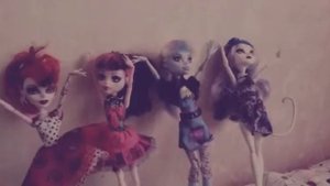 Monster High " Часы уж бьют 13!"