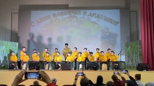 Детский ансамбль ложкарей «Ложкари из Дувана» Бабушка с дедушкой добрые волшебники