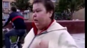 МУЗЫКАЛЬНЫЙ МЕМ Пьяный мужик в автобусе поёт /  Ёкарный бабай надо что-то делать / Я ломал стекло