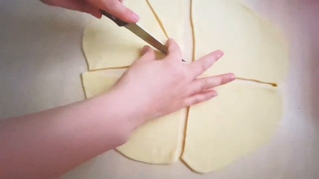 Рогалики как пух! Рогалики из дрожжевого теста без расстойки