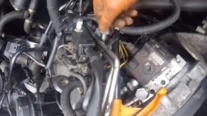 How to change a Volkswagen Crafter vacuum pump \ Как поменять вакуумную помпу VW Crafter