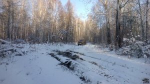 Первые зимние покатушки. Джимни против Нивы. Jimny vs Niva.