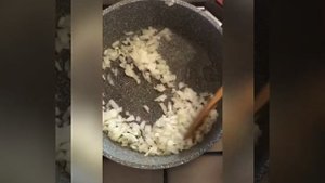Фаршированные шляпки шампиньонов с фаршем