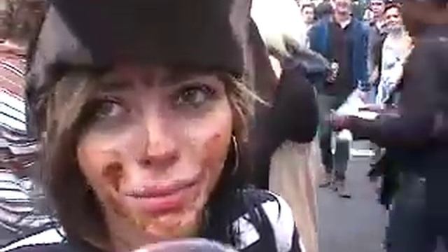 Notting Hill Carnival - Learn 40 Phrasal Verbs - Luke's English Podcast смотреть онлайн