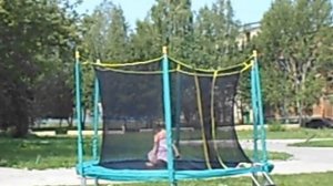 на батуте летом Перетягин Сергей